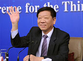 尹蔚民回應(yīng)熱點：就業(yè)、養(yǎng)老、延遲退休