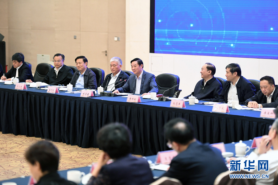 5月11日，中宣部在深圳召開深化文化體制改革座談會(huì)。中共中央政治局委員、中央書記處書記、中宣部部長(zhǎng)劉奇葆出席會(huì)議并講話。 新華社記者張領(lǐng) 攝
