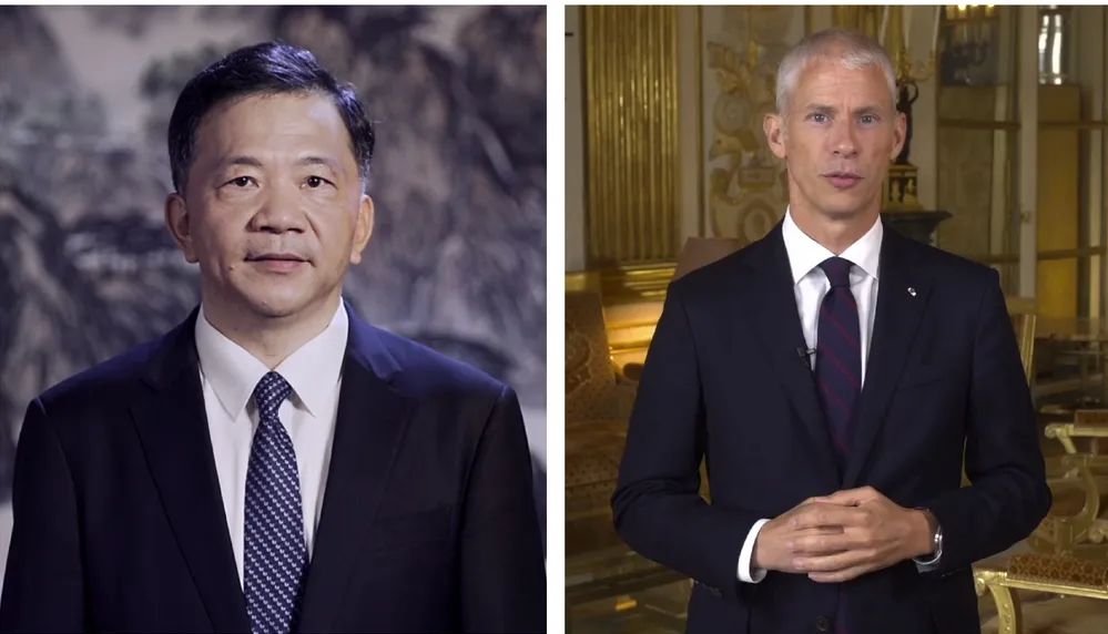 中宣部副部長，中央廣播電視總臺(tái)臺(tái)長、  總編輯慎海雄與法國文化部部長弗蘭克&middot;里斯特  共同宣布項(xiàng)目啟動(dòng)