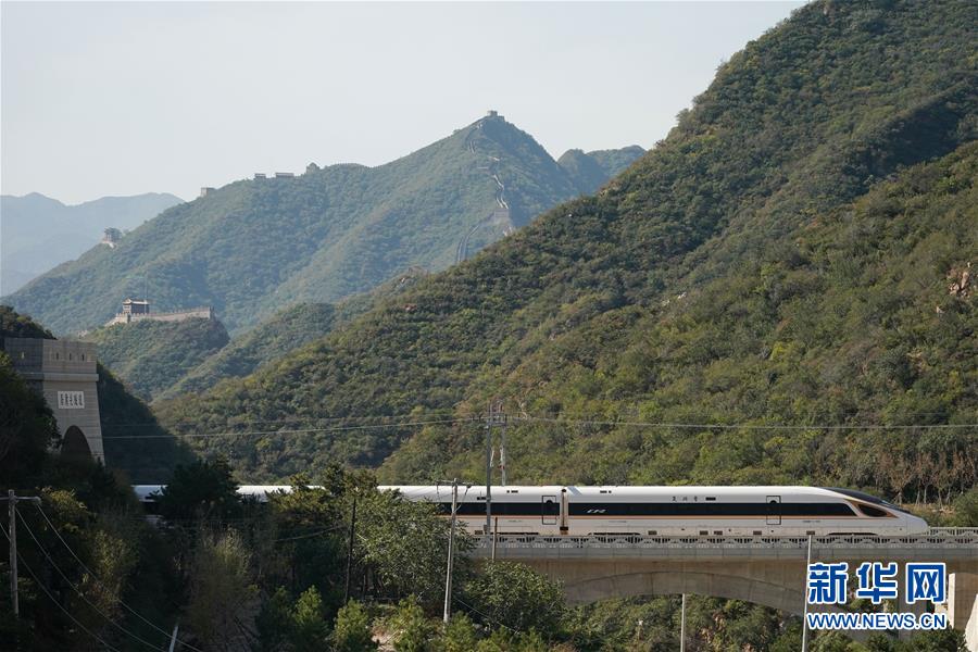 （新華全媒頭條&middot;圖文互動(dòng)）（1）流動(dòng)中國(guó)折射復(fù)蘇新氣象&mdash;&mdash;透視&ldquo;十一&rdquo;黃金周