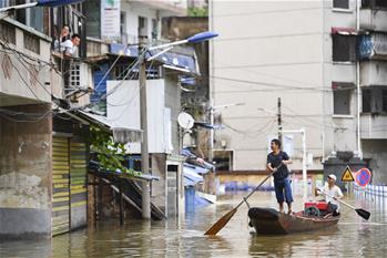 洪水來(lái)時(shí)，那暖心的民間救援