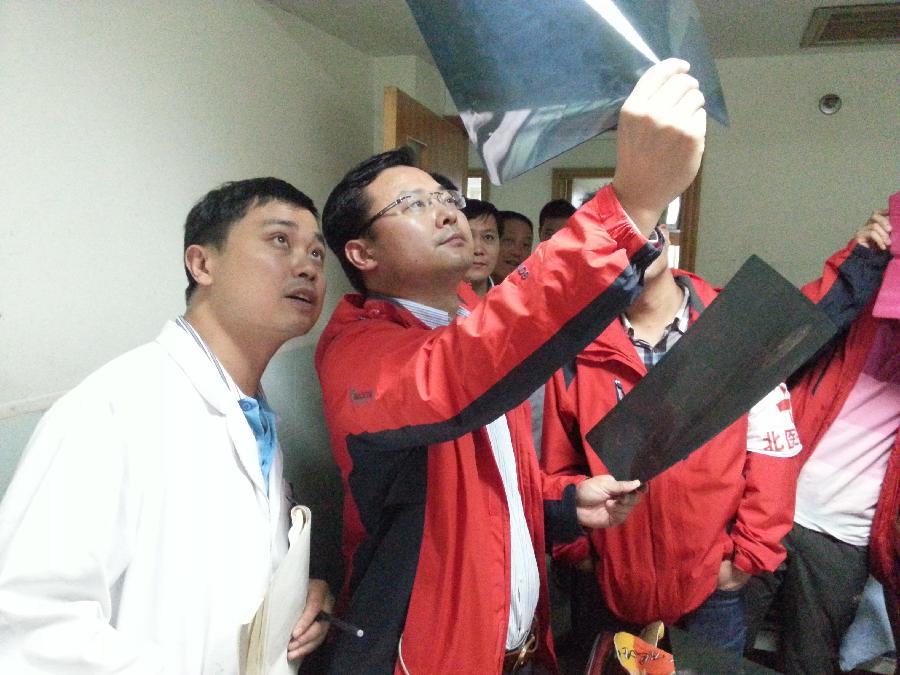 為了你活下去，站起來，更堅強&mdash;&mdash;直擊蘆山地震醫(yī)療救援
