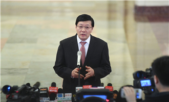 全國社?；鹄硎聲硎麻L樓繼偉接受采訪