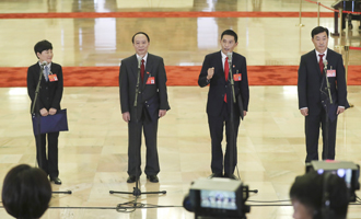 邱賽珍、張蜀新、潘克剛、李新民代表接受采訪
