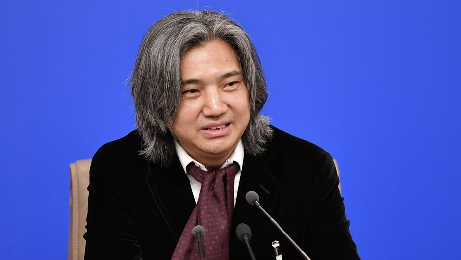 全國政協(xié)常委、文化文史和學(xué)習(xí)委員會委員，中國美術(shù)館館長，中國美術(shù)家協(xié)會副主席 吳為山
