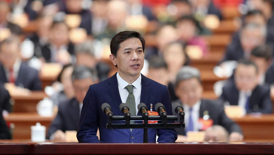 中國民間商會副會長，百度在線網(wǎng)絡(luò)技術(shù)（北京）有限公司董事長兼首席執(zhí)行官 李彥宏