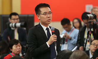 中央電視臺(tái)、中國(guó)國(guó)際電視臺(tái)記者提問(wèn)