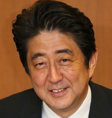 安倍捱過&ldquo;大考&rdquo; 修憲圖窮匕現(xiàn)