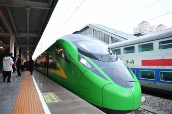 蘭渝鐵路開行時速160公里&ldquo;復興號&rdquo;動車組